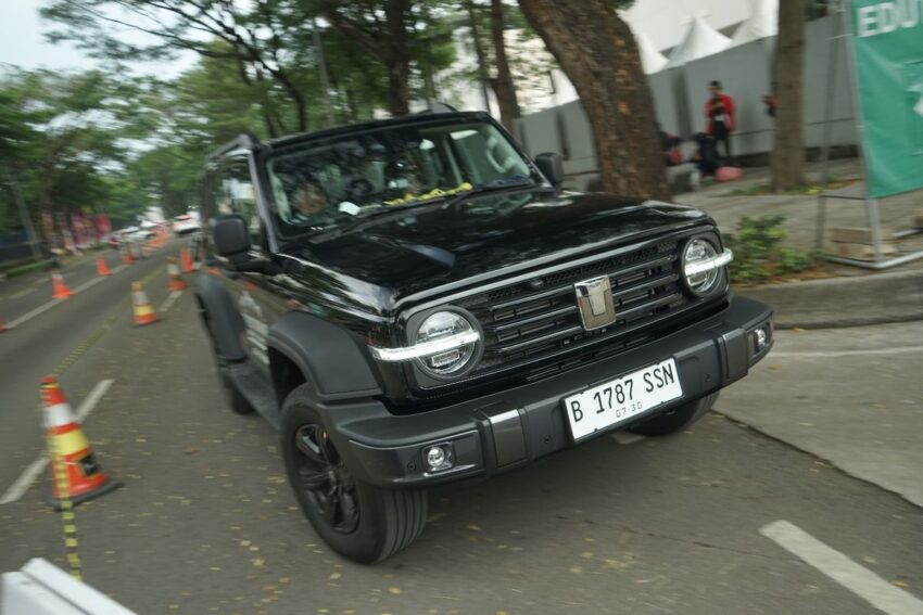 Perbandingan GWM Tank 300 dan Toyota Fortuner: Mana yang Unggul?